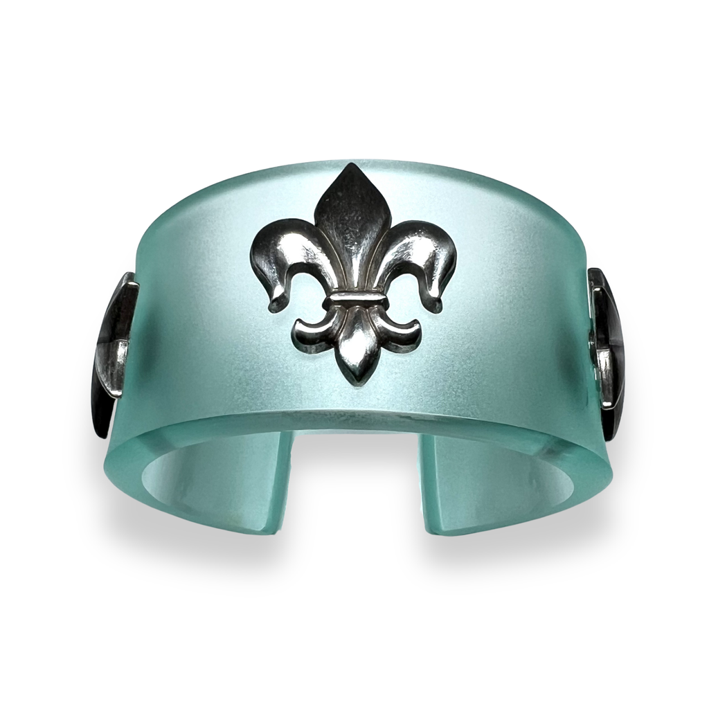 cuff me bracelet in matte mint