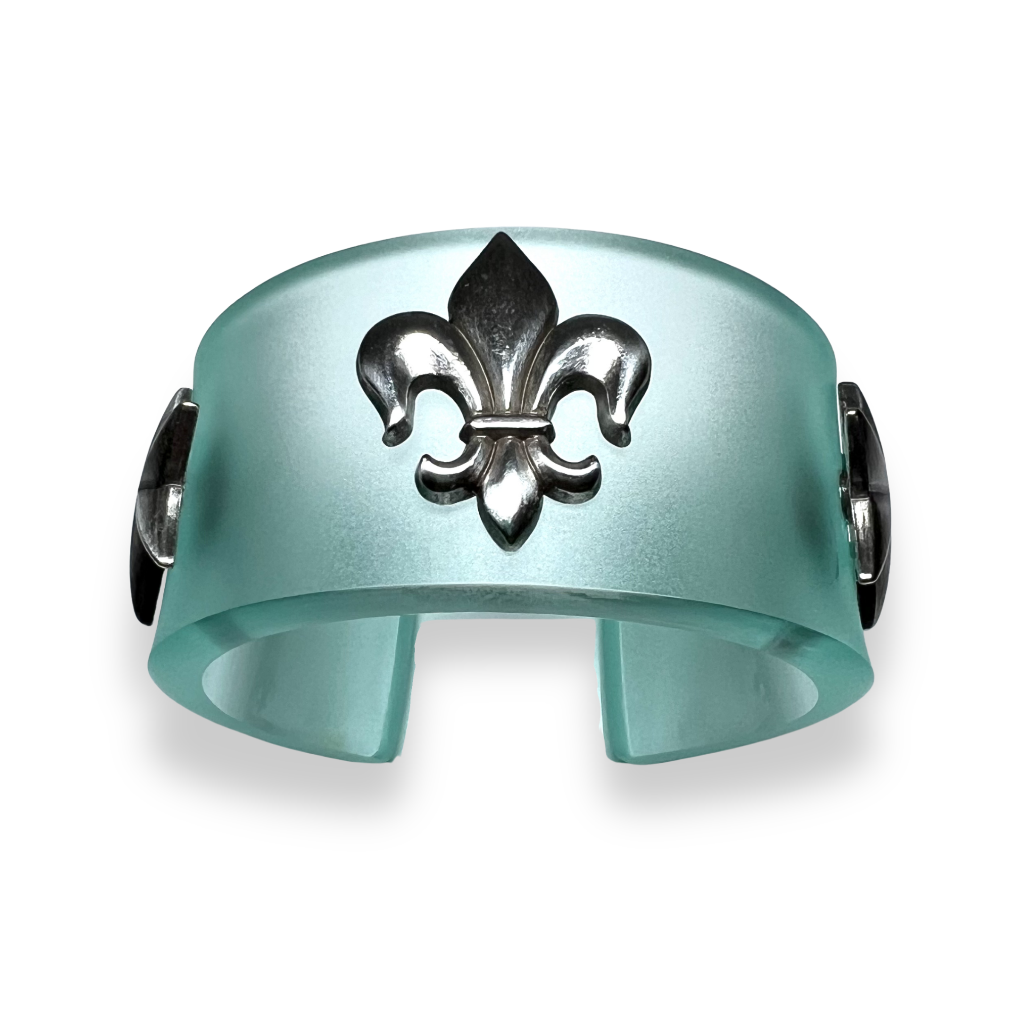 cuff me bracelet in matte mint