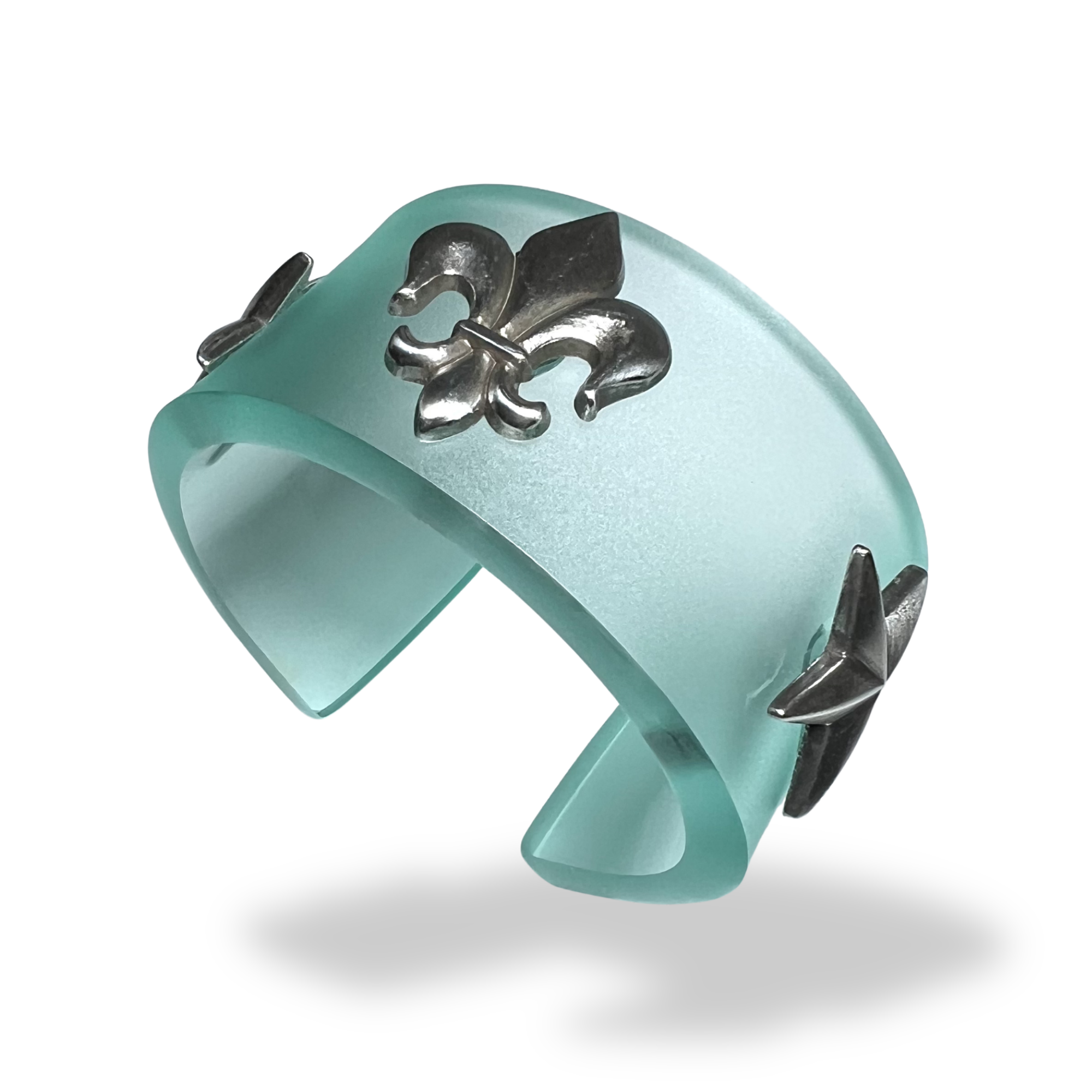 cuff me bracelet in matte mint